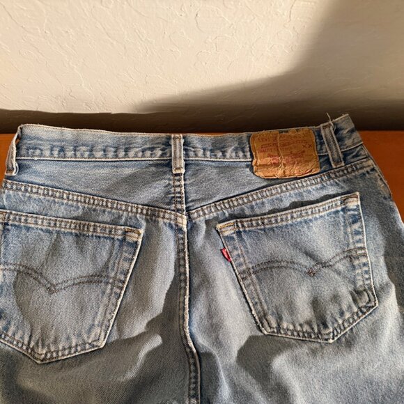 Vintage Levi’s 501 Button Fly Jeans 32x25 – Cut Hem, Classic Fade - Picture 5 of 6